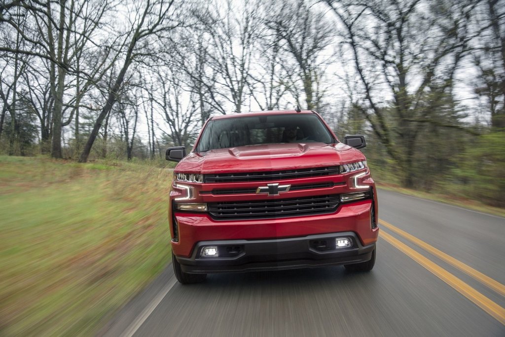 Sfoglia il pick-up Chevrolet Silverado di nuova generazione