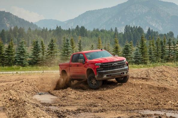 Sfoglia il pick-up Chevrolet Silverado di nuova generazione Foto 8