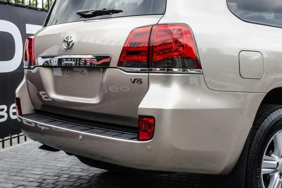 Toyota Land Cruiser 200 2007-2021 Fanali Posteriori 2007-2015 V-3 (Design Lexus 2012-2015) Foto 1