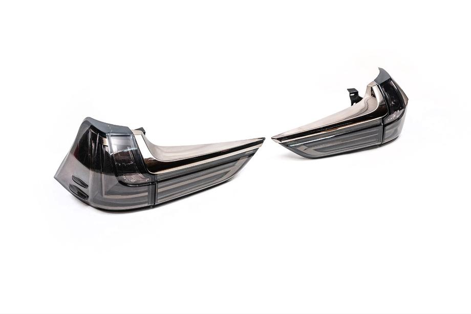 Lexus LX570/450d 2008-2022 Fanali posteriori 2016+ (Superior Black, 2 pz) Image