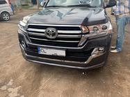 Toyota Land Cruiser 200 2007-2021 Griglia anteriore 2016-2021 (design 2019) Senza telecamera foto 8