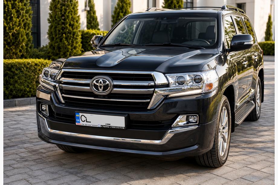 Toyota Land Cruiser 200 2007-2021 Kit carrozzeria 2016-2021 (Executive 2019) Foto 2