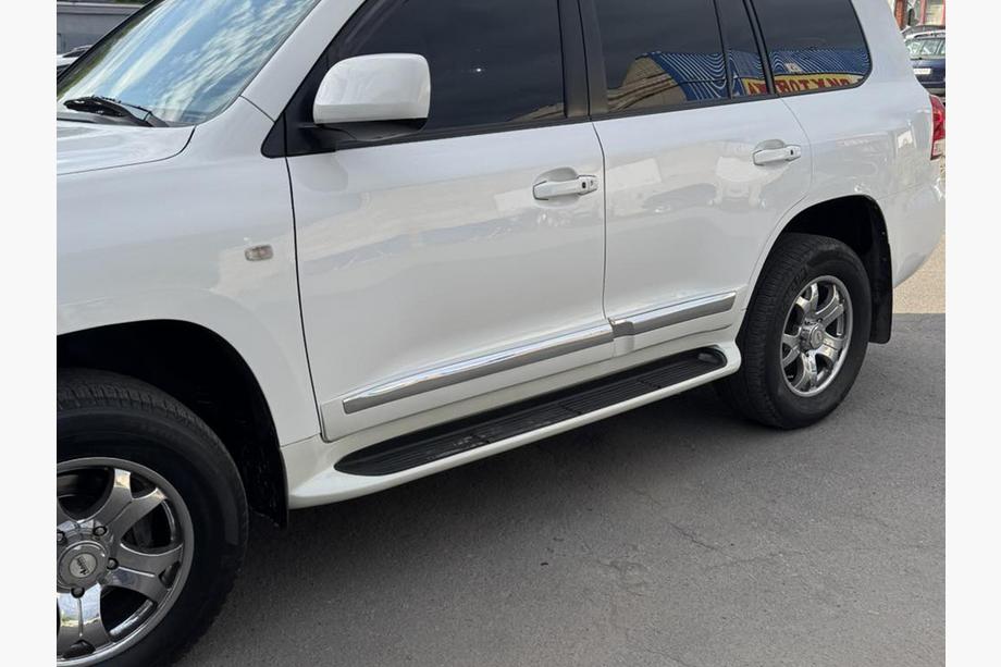 Toyota Land Cruiser 200 2007-2021 Kit Modanature Porta (2008-2016) Bianco Foto 6