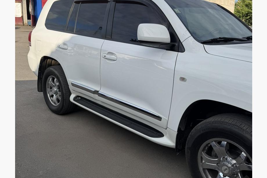 Toyota Land Cruiser 200 2007-2021 Kit Modanature Porta (2008-2016) Bianco Foto 5