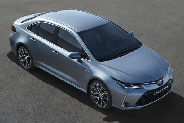 Sfoglia berlina Toyota Corolla dodicesima generazione Foto 1