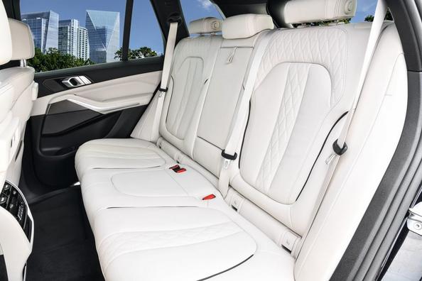 Sfoglia BMW X5 nuova generazione Foto 10