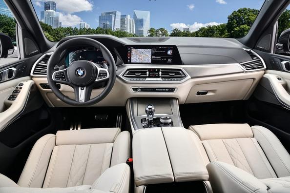 Sfoglia BMW X5 nuova generazione Foto 8