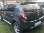 Dacia Sandero 2007-2013 Spoiler (primer per verniciatura) foto 3