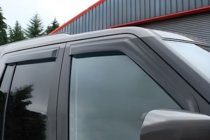 Land Rover Discovery III 2004–2009 Deflettori Finestrini (4 pz, HIC) foto 6