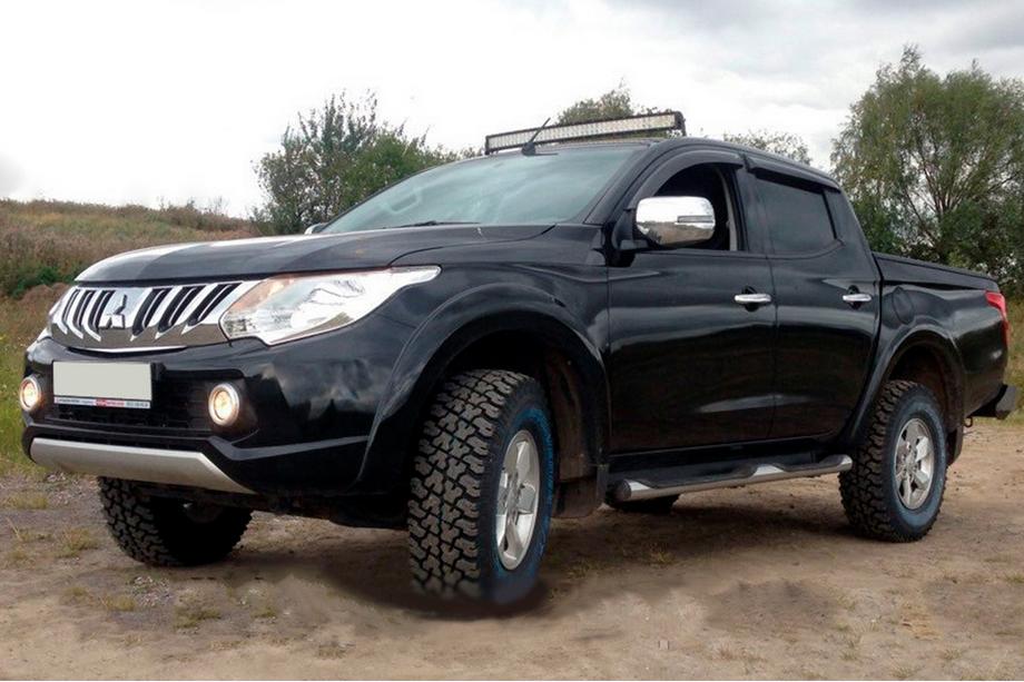 Mitsubishi L200 2015-2024 Deflettori Finestrini (4 pz, HIC) Image