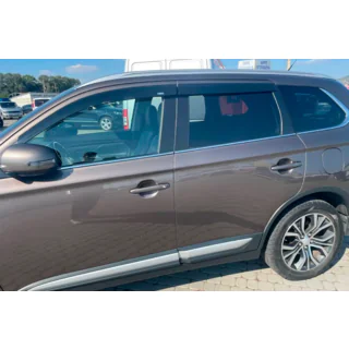 Deflettori Finestrini (4 pz, HIC) Mitsubishi Pajero Sport 2015- foto 4