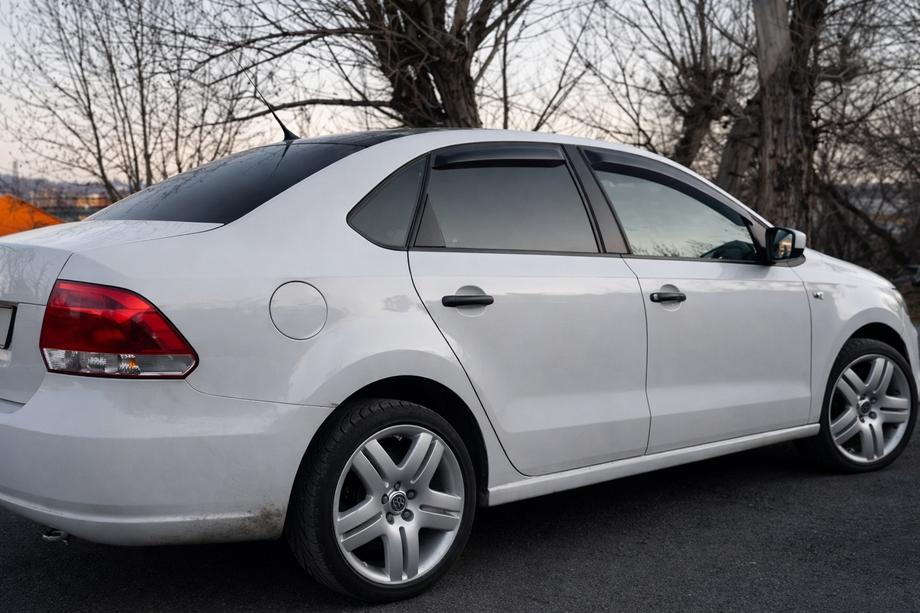 Volkswagen Polo 2010-2017 Deflettori Aria SD (4 pz, HIC) Foto 2