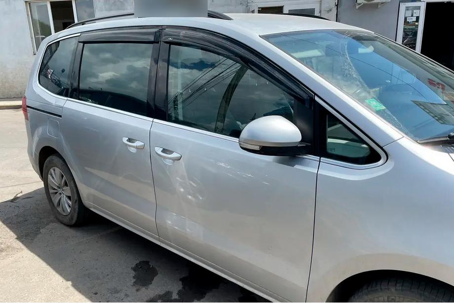 Volkswagen Sharan 2010-2023 Deflettori Finestrini (4 pz, HIC) Foto 1