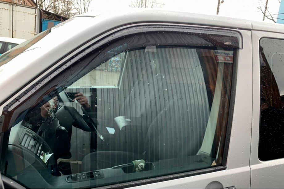 Volkswagen T5 Caravelle 2004-2010 Deflettori Finestrini (2 pz, HIC) Foto 16