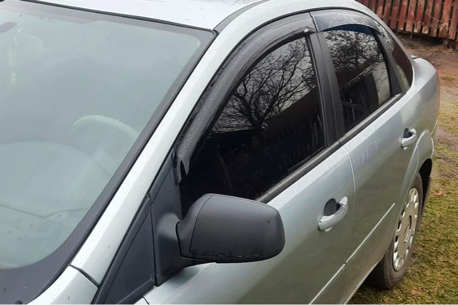 Ford Focus II 2005-2008 Deflettori Finestrini SD/HB (4 pz, HIC) Image