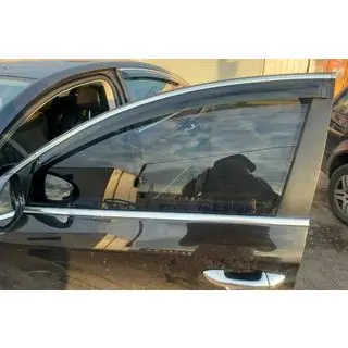 Deflettori Finestrini con Modanatura Cromata SW (4 pz, EU, HIC) foto 4