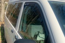 Volkswagen T6 2015-2024 Deflettori finestrini ad incastro (2 pz, HIC) foto 3