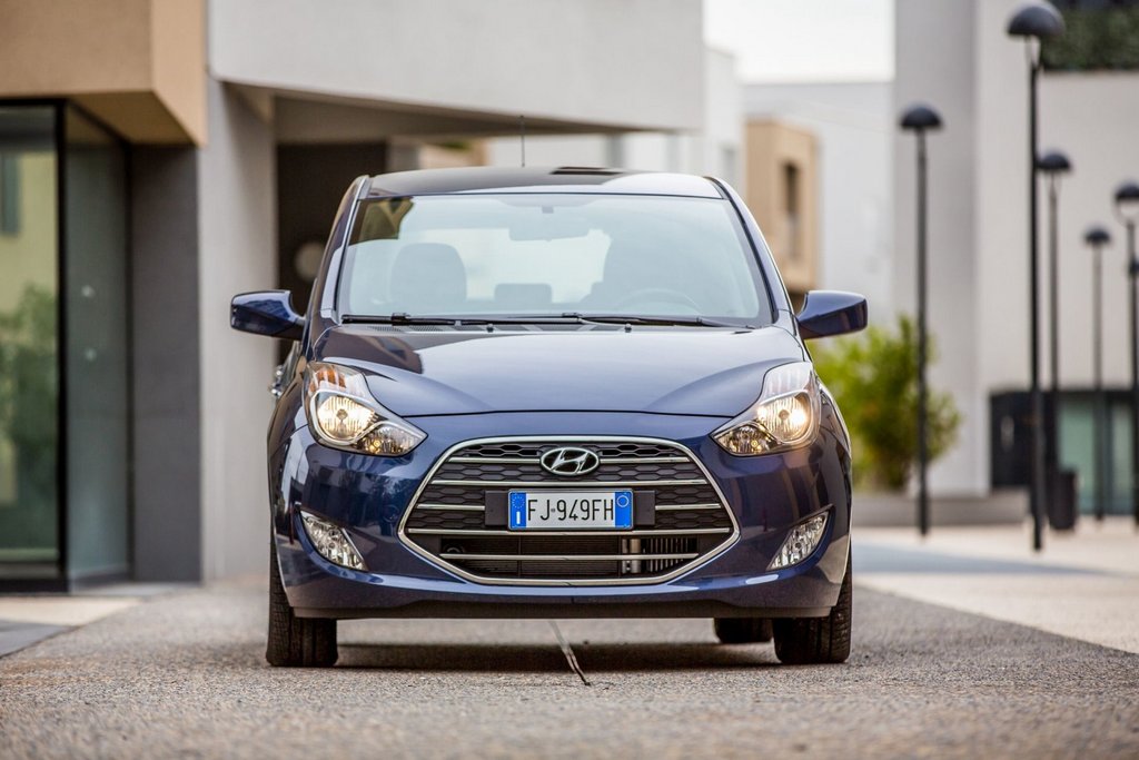Revisione del microvan aggiornato Hyundai ix20