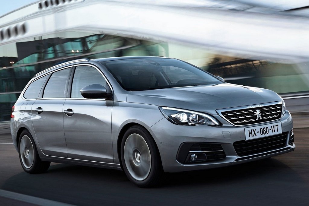 Sfoglia Peugeot 308 SW station wagon