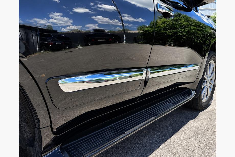 Lexus LX570/450d 2008-2022 Kit Modanature Porta (2008-2016) Image