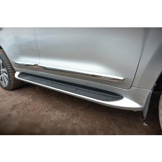 Pedane laterali con LED (design 2015-2020) Toyota Land Cruiser 200 2007-2021 foto 2