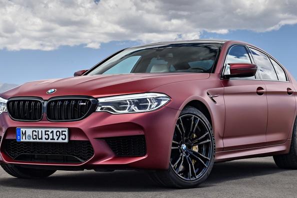 Sfoglia la sesta generazione della berlina BMW M5 Foto 9