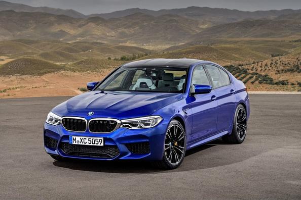 Sfoglia la sesta generazione della berlina BMW M5 Foto 5