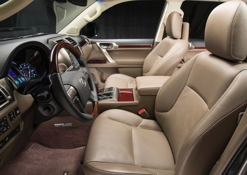 Recensione di un suv di lusso Lexus GX460