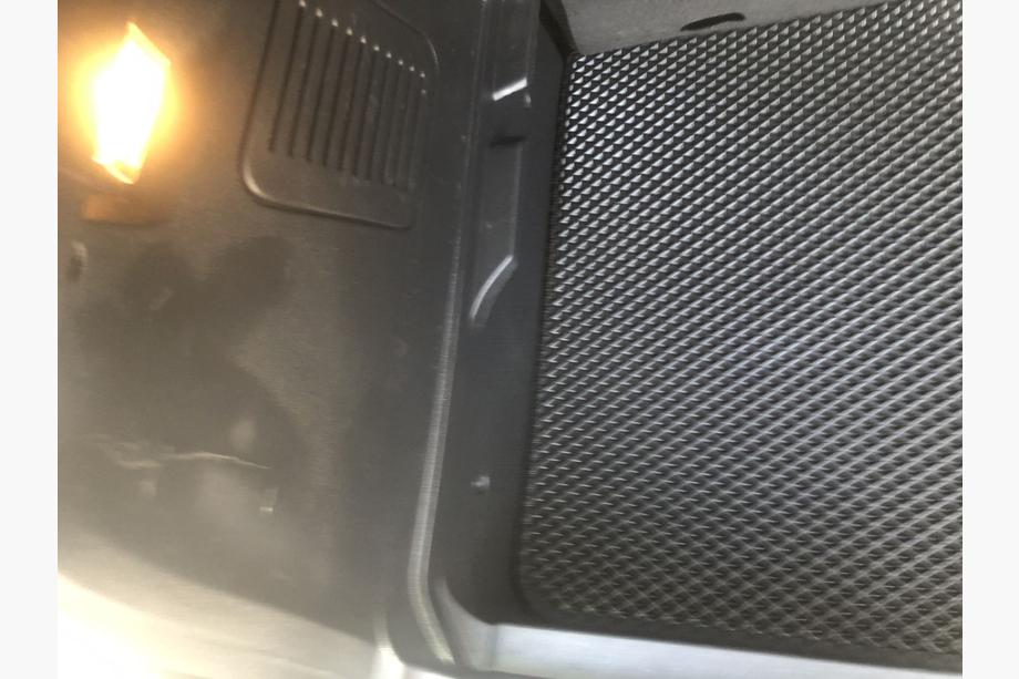 Renault Captur 2013-2019 Tappetino bagagliaio ripiano inferiore EVA (nero) Foto 6