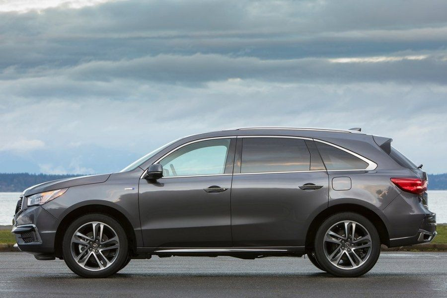 Il rinnovato crossover Acura MDX