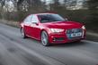 Panoramica della berlina sportiva di Audi S4 foto 1