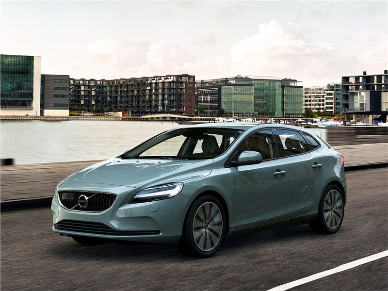Sfoglia cinque porte berlina Volvo V40