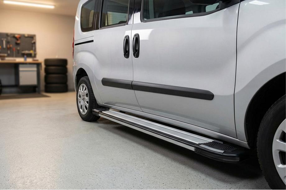 Fiat Doblo II 2010-2022 Pedane Laterali Rainbow (2 pz, Alluminio) Image
