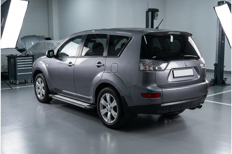 Mitsubishi Outlander 2006-2012 Pedane Laterali Rainbow (2 pz, alluminio) Image