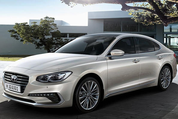 La sesta generazione della berlina Hyundai Grandeur Foto 5