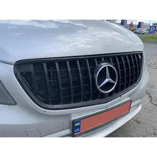 Griglia Anteriore GT Panamericana Nera (2014-2023 per Vito W447) foto 3
