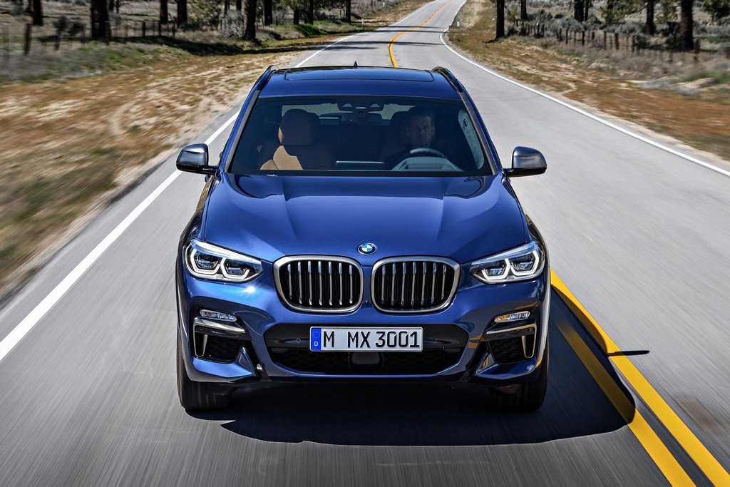 Sfoglia crossover BMW X3 terza generazione