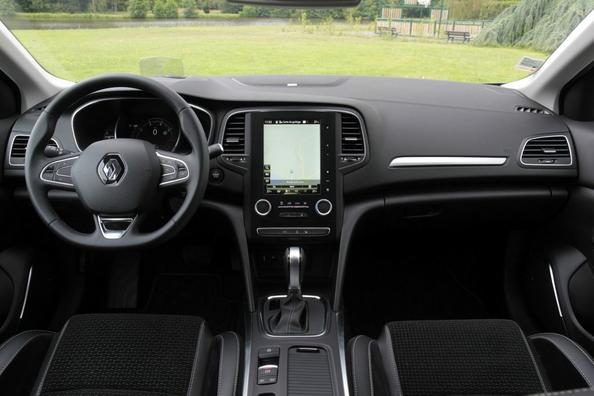 La quarta generazione della station wagon Renault Megane Estate Foto 8