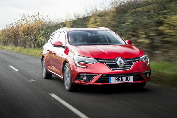 La quarta generazione della station wagon Renault Megane Estate Foto 4