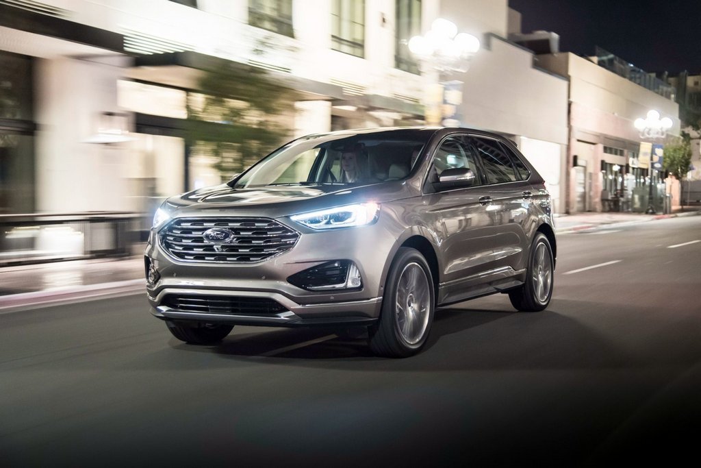 Recensione aggiornato crossover Ford Edge