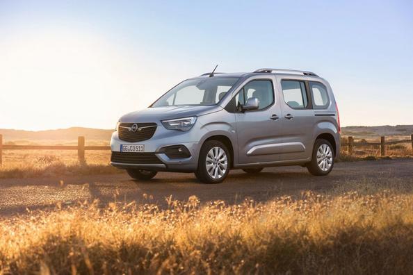 Recensione del furgone compatto Opel Combo Life