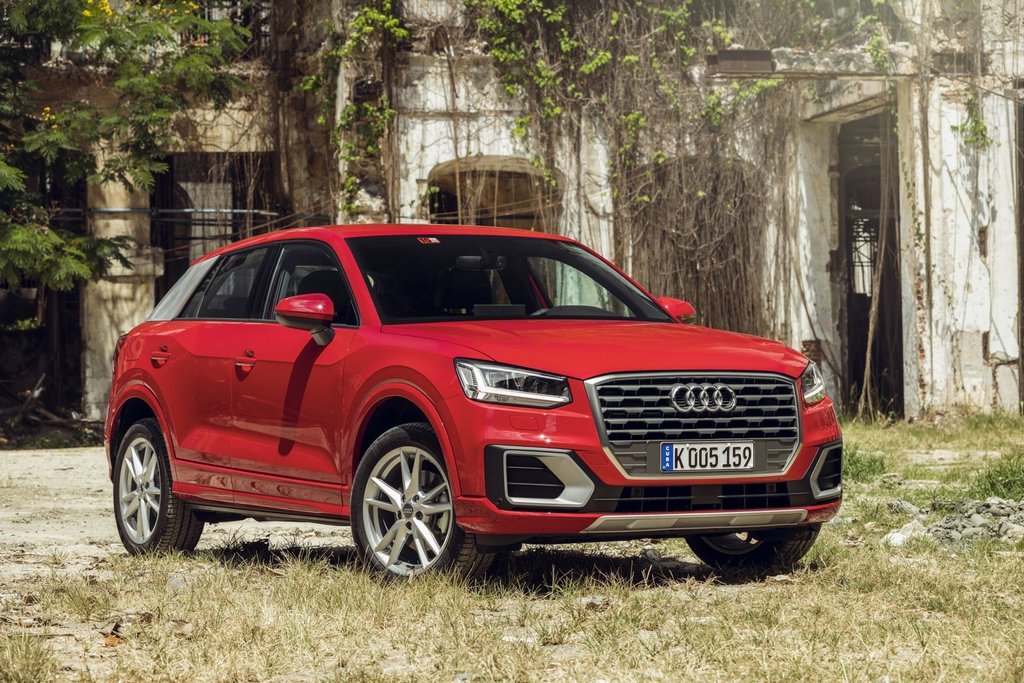 Sfoglia costruisce crossover Audi Q2