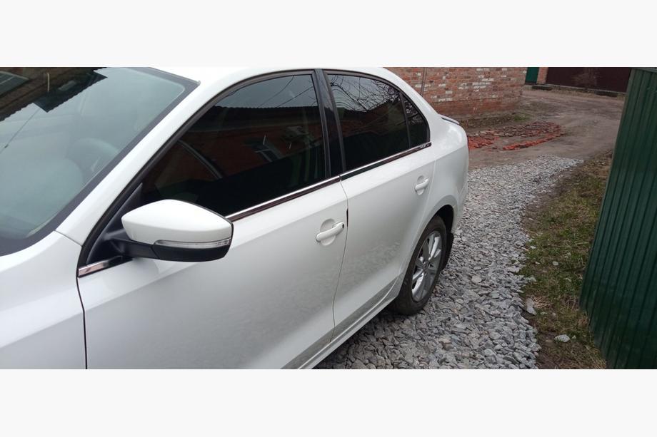 Volkswagen Jetta 2011-2018 Modanature inferiori finestrini acciaio inox (6 pz) OmsaLine - Cromo Nero Foto 6
