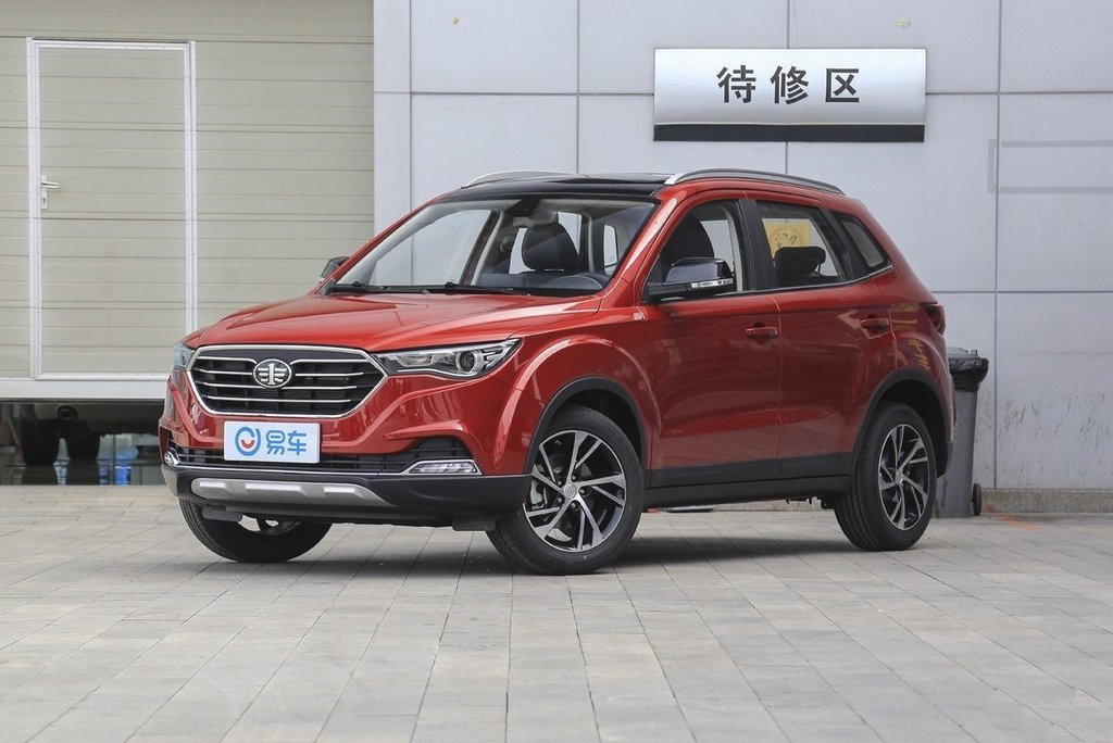 Recensione di un crossover compatto FAW Besturn X40