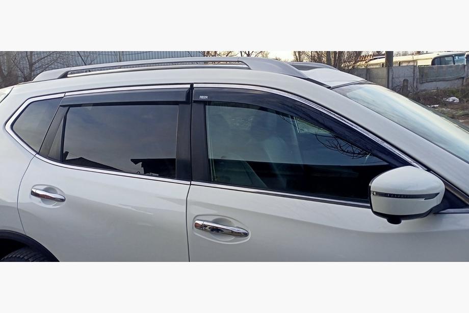 Nissan X-trail T32/Rogue 2014-2021 Deflettori Finestrini con Modanatura Cromata (4 pz, Niken) Foto 4