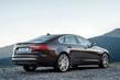 La seconda generazione di un premio berlina Jaguar XF foto 5
