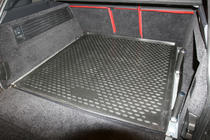 Range Rover IV L405 2013-2021 Vasca baule con guide (Novline) SUV foto 3