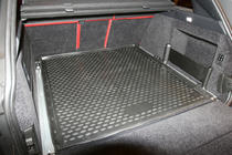 Range Rover IV L405 2013-2021 Vasca baule con guide (Novline) SUV foto 4