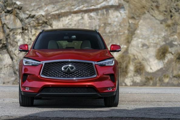 Premium compatto crossover Infiniti QX50 Foto 13