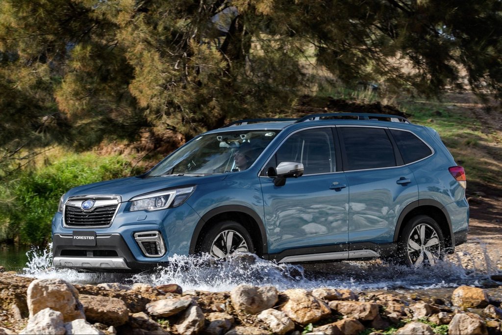 Panoramica di una nuova generazione di crossover Subaru Forester